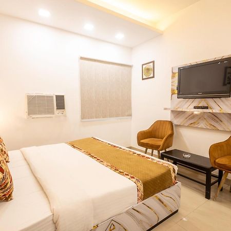 Hotel Cosmo Near Blk Hospital Karol Bagh Delhi  Eksteriør billede