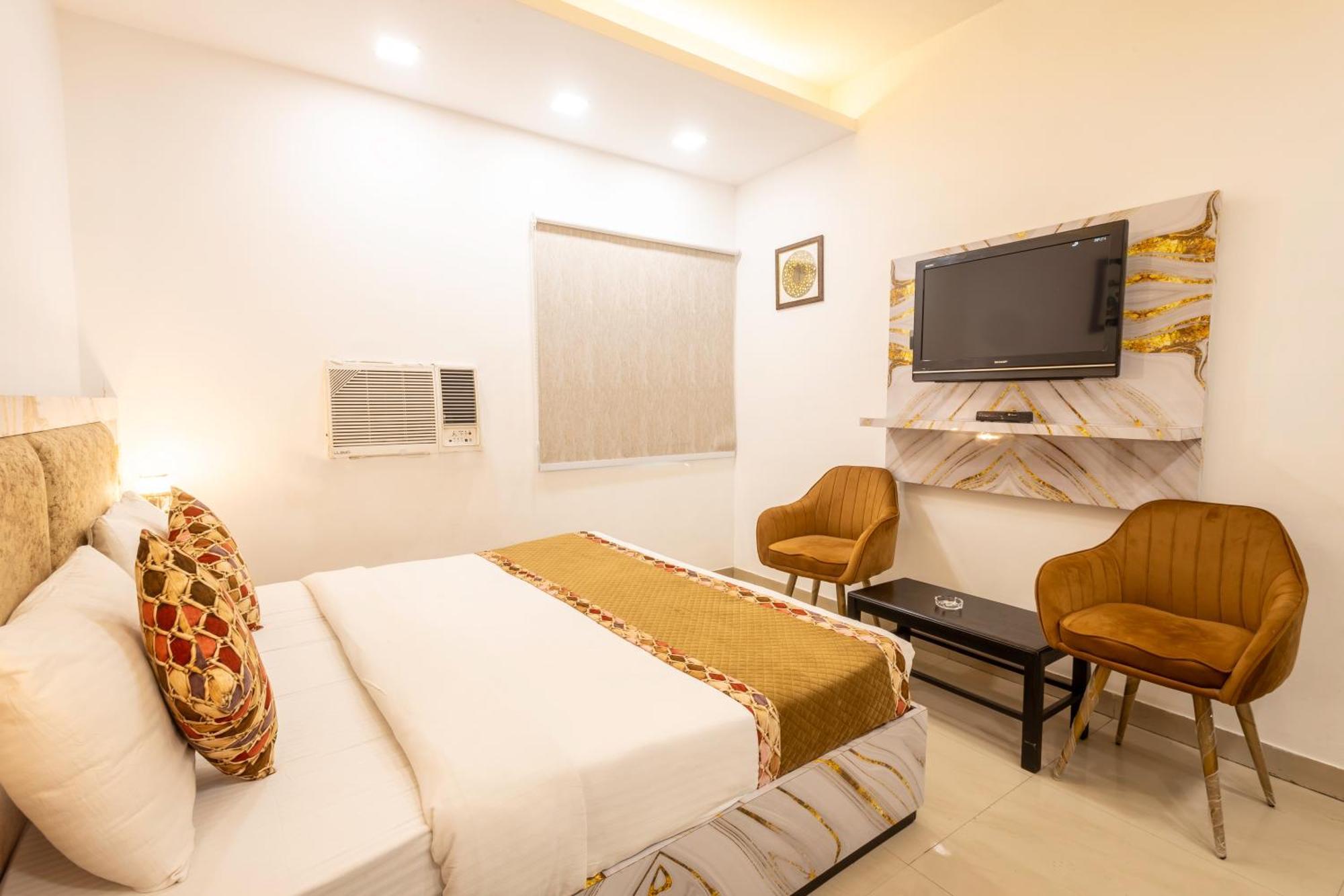 Hotel Cosmo Near Blk Hospital Karol Bagh Delhi  Eksteriør billede