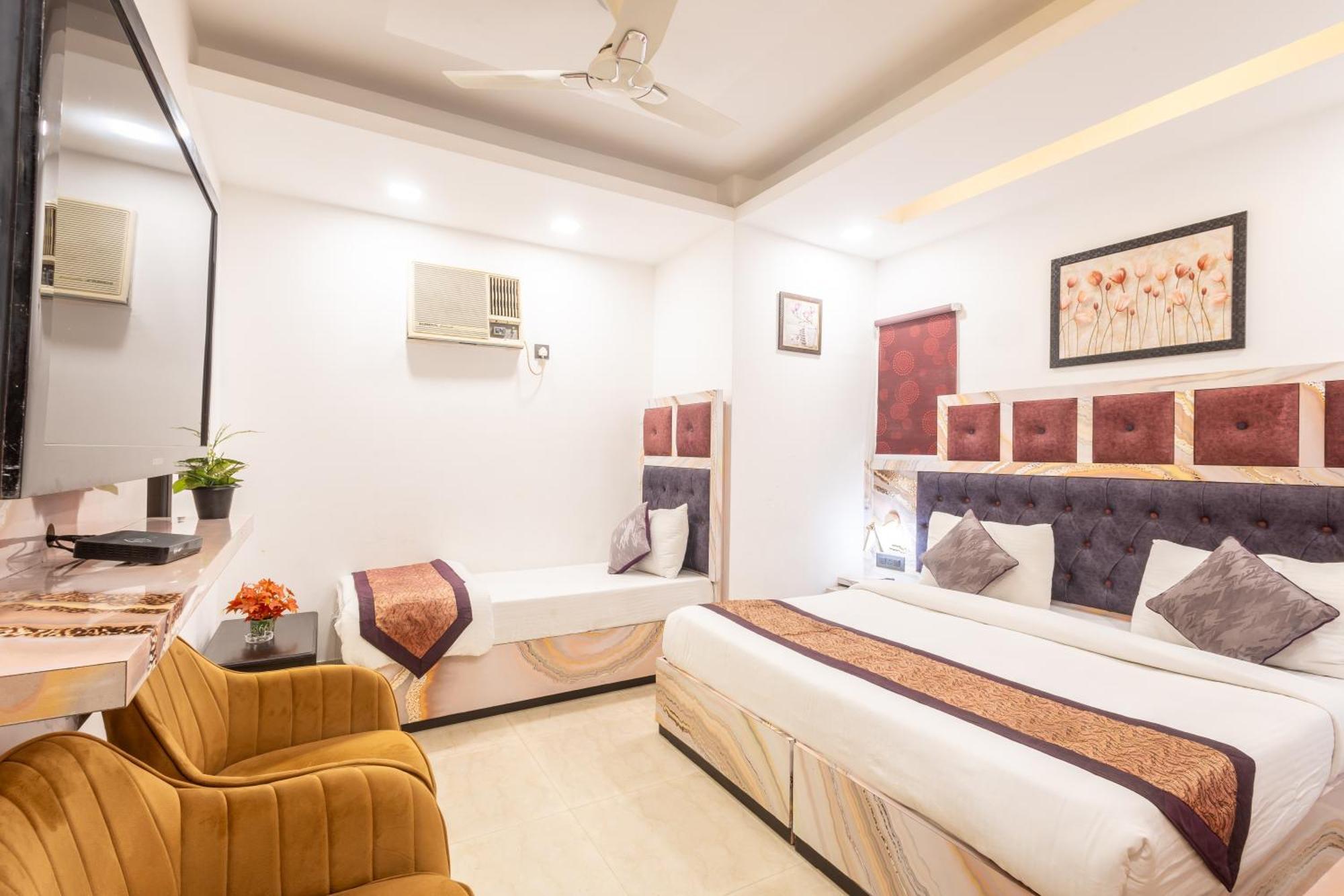 Hotel Cosmo Near Blk Hospital Karol Bagh Delhi  Eksteriør billede