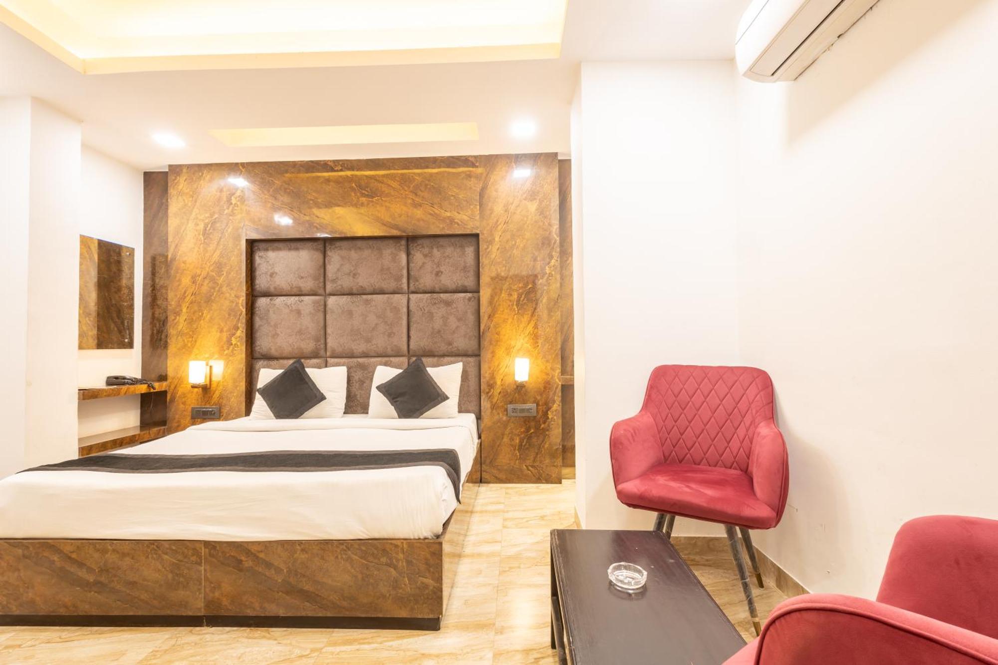 Hotel Cosmo Near Blk Hospital Karol Bagh Delhi  Eksteriør billede