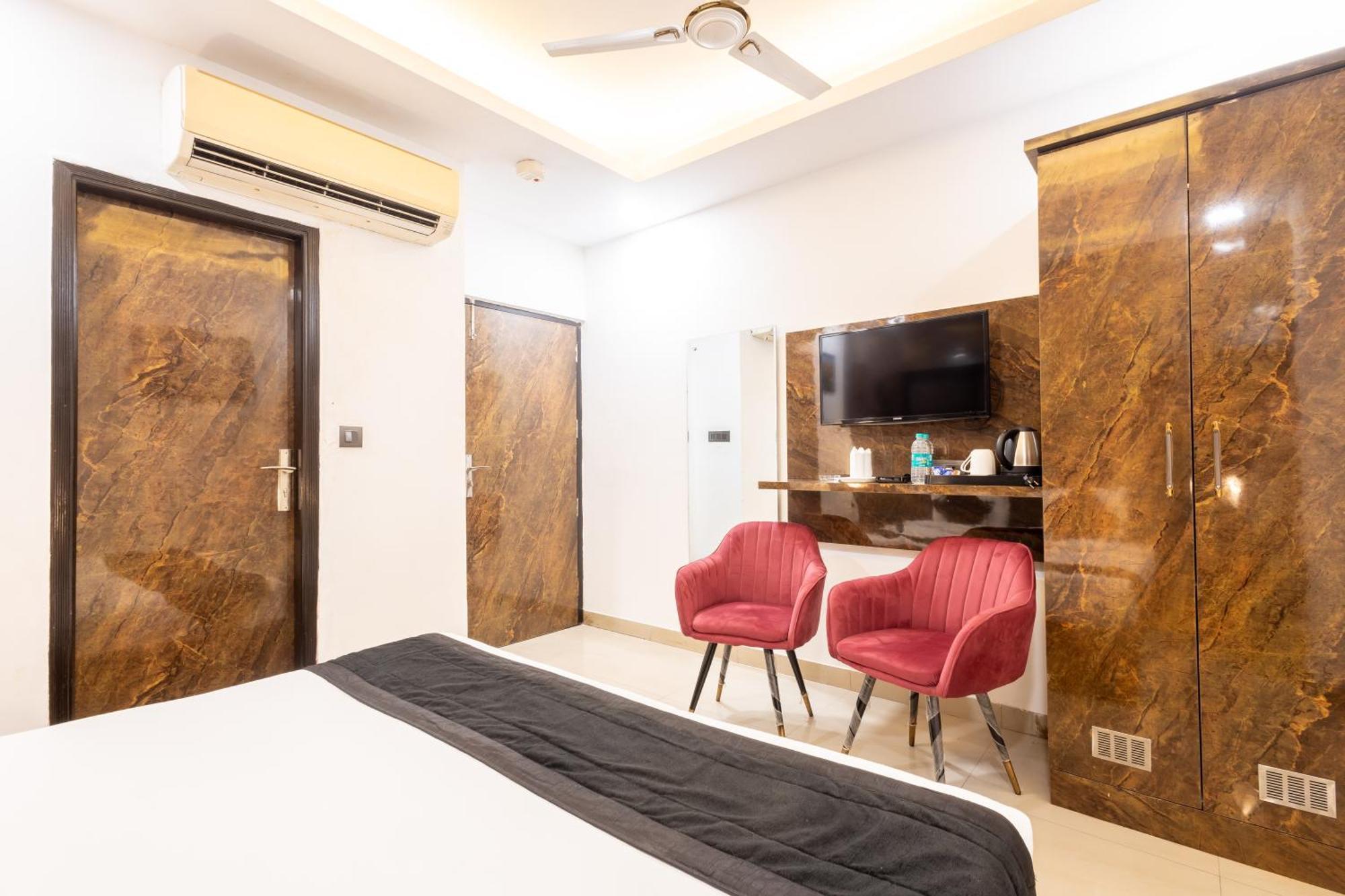 Hotel Cosmo Near Blk Hospital Karol Bagh Delhi  Eksteriør billede
