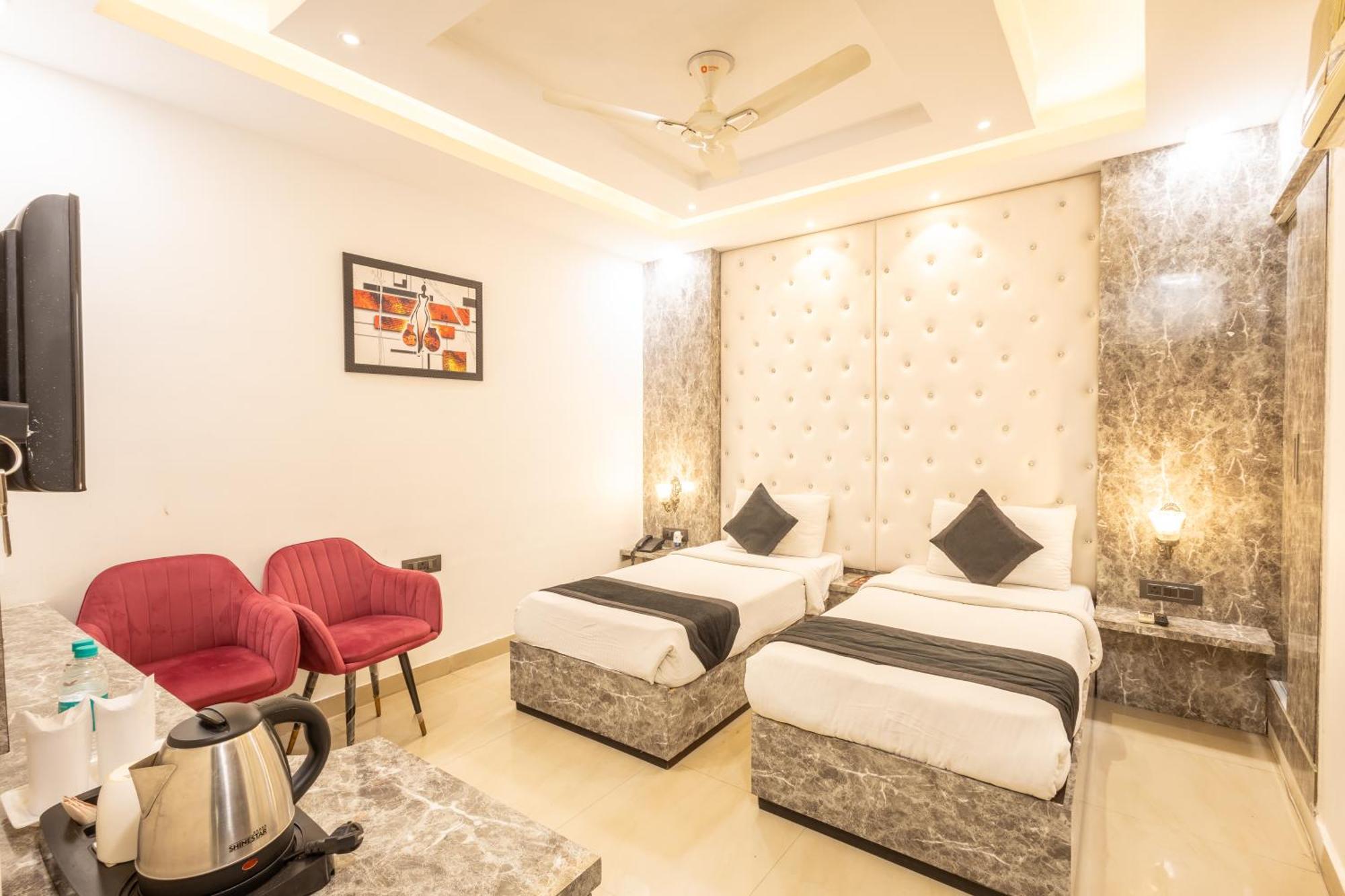 Hotel Cosmo Near Blk Hospital Karol Bagh Delhi  Eksteriør billede