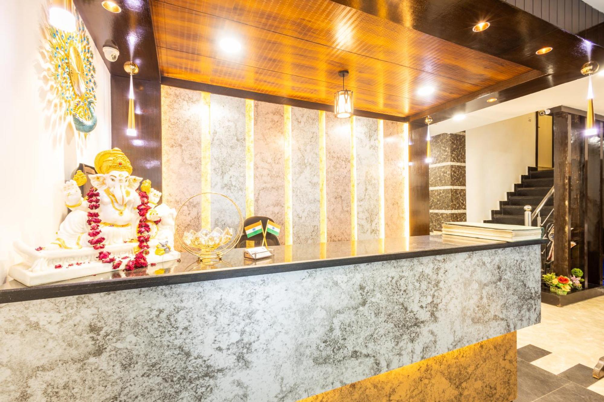 Hotel Cosmo Near Blk Hospital Karol Bagh Delhi  Eksteriør billede